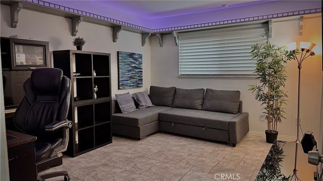 28830 Shadow Valley, Saugus, CA 91390
