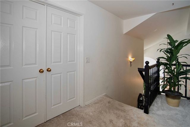 28830 Shadow Valley, Saugus, CA 91390