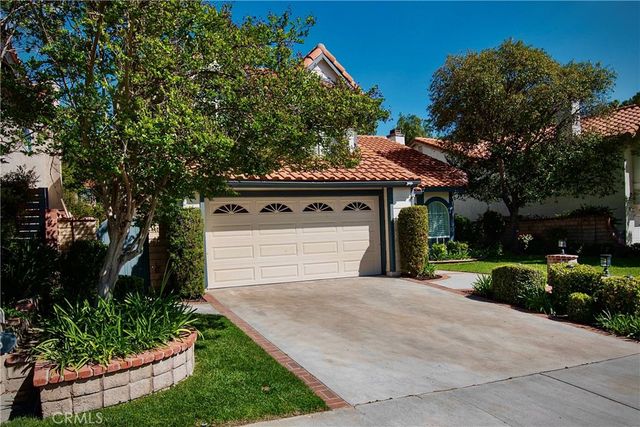 28830 Shadow Valley, Saugus, CA 91390