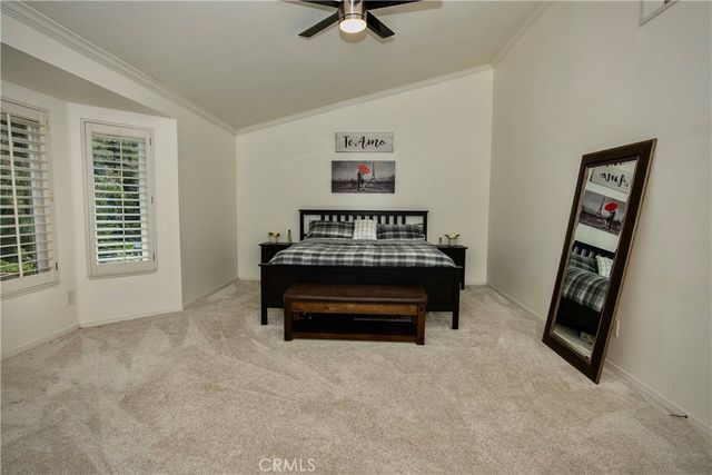 28830 Shadow Valley, Saugus, CA 91390