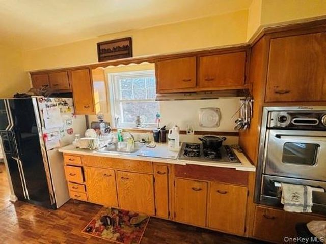 6227 69th Lane, Middle Village, NY 11379