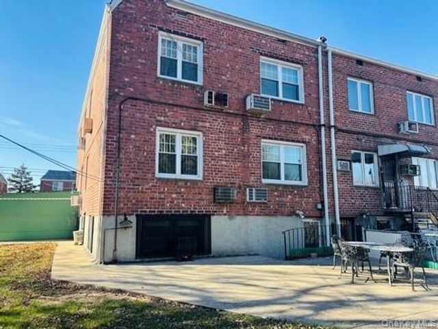 6227 69th Lane, Middle Village, NY 11379