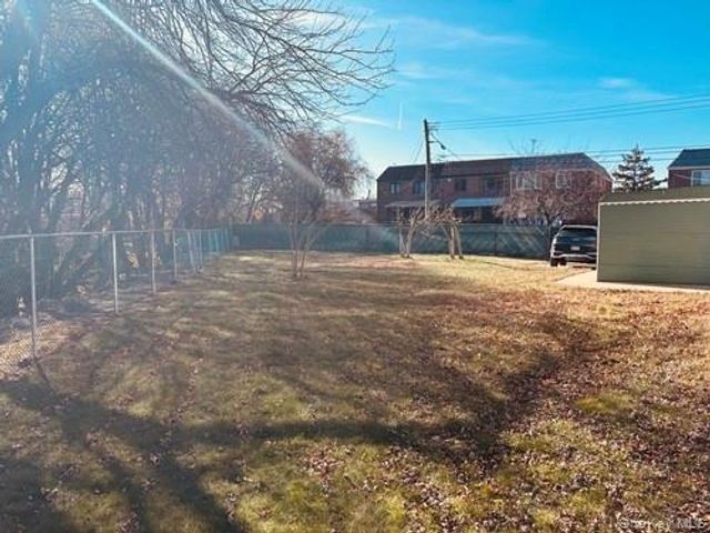 6227 69th Lane, Middle Village, NY 11379