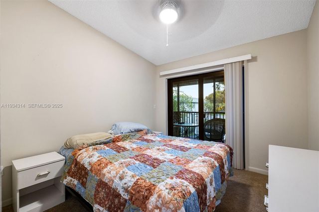 20741 NE 4th Ct 207, Miami, FL 33179