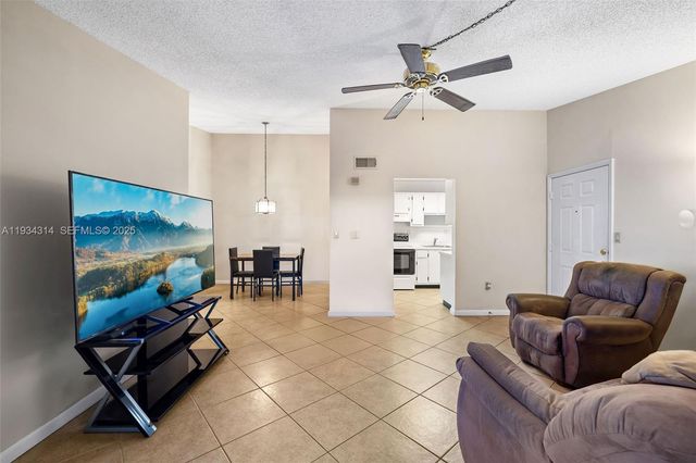 20741 NE 4th Ct 207, Miami, FL 33179