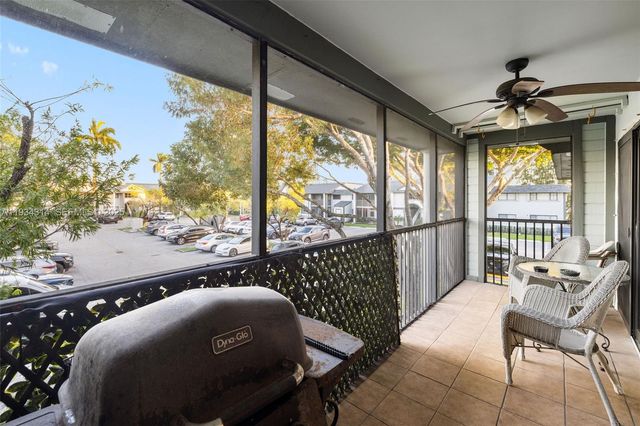 20741 NE 4th Ct 207, Miami, FL 33179