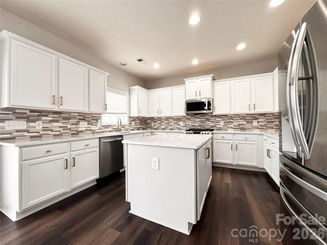 10031 Glenburn Lane, Charlotte, NC 28278