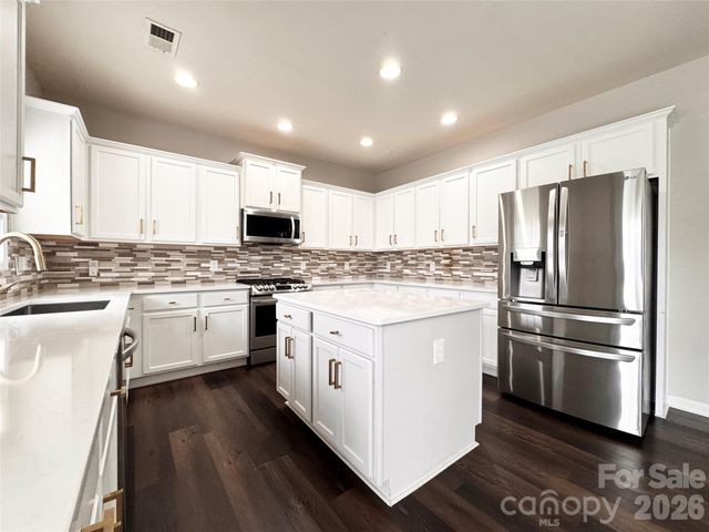 10031 Glenburn Lane, Charlotte, NC 28278