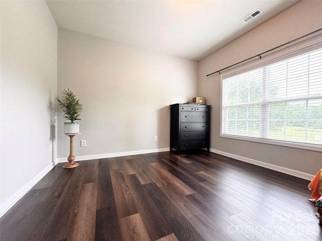 10031 Glenburn Lane, Charlotte, NC 28278