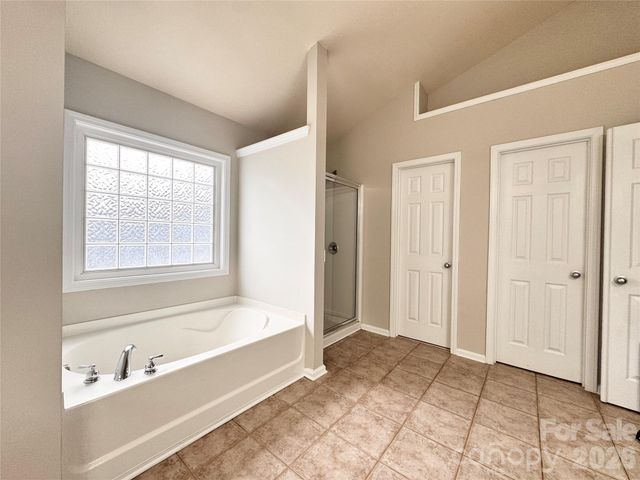 10031 Glenburn Lane, Charlotte, NC 28278