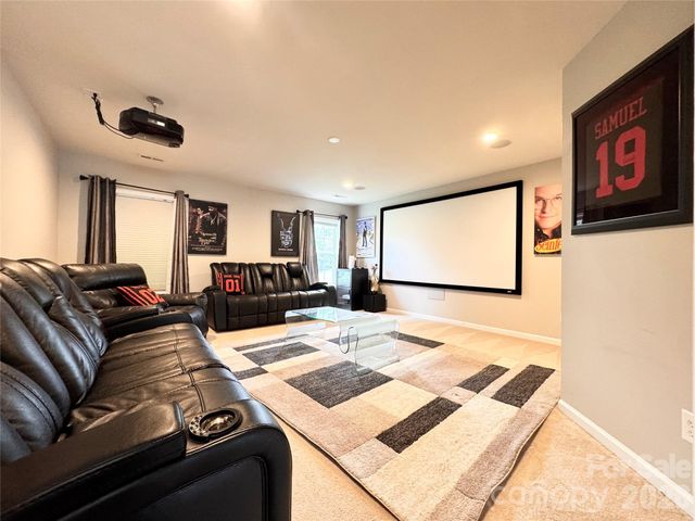 10031 Glenburn Lane, Charlotte, NC 28278