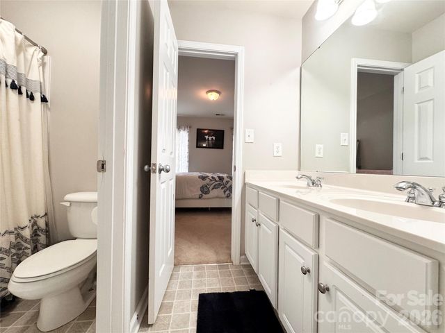 10031 Glenburn Lane, Charlotte, NC 28278