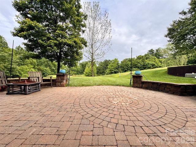 10031 Glenburn Lane, Charlotte, NC 28278