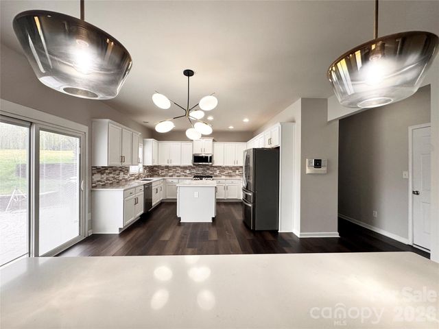 10031 Glenburn Lane, Charlotte, NC 28278