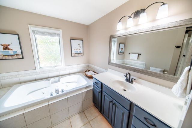 706 9th Ave NW, Byron, MN 55920