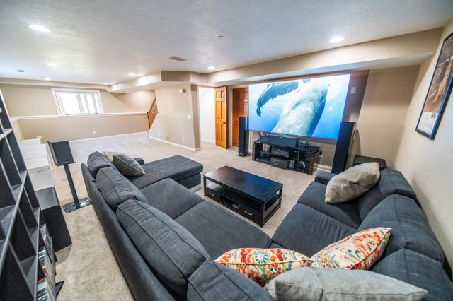 706 9th Ave NW, Byron, MN 55920