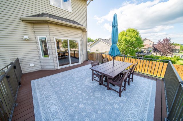 706 9th Ave NW, Byron, MN 55920