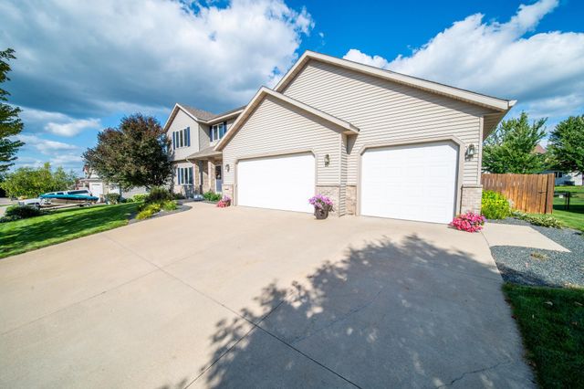 706 9th Ave NW, Byron, MN 55920