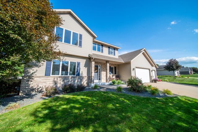 706 9th Ave NW, Byron, MN 55920