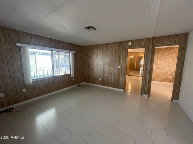 10960 N 67TH Avenue 202, Glendale, AZ 85304