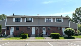 305 Hampton Court 305, Newington, CT 06111