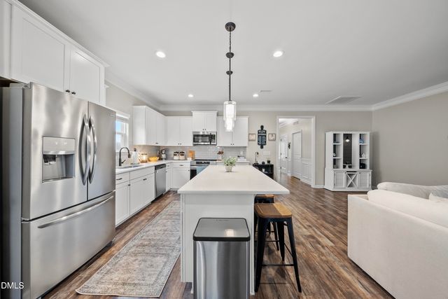 266 Highland Rhodes Drive, Clayton, NC 27520