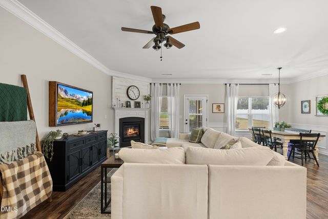 266 Highland Rhodes Drive, Clayton, NC 27520