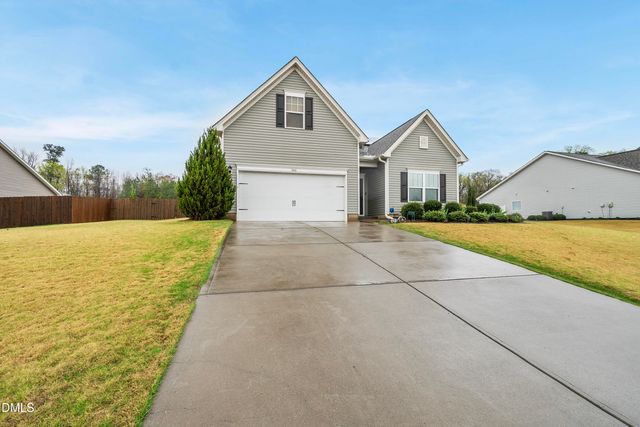 266 Highland Rhodes Drive, Clayton, NC 27520