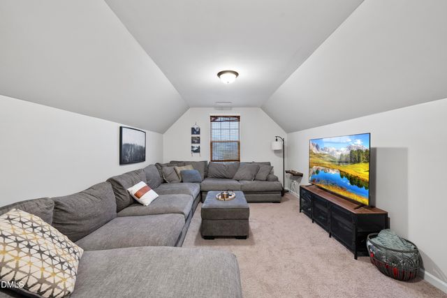 266 Highland Rhodes Drive, Clayton, NC 27520