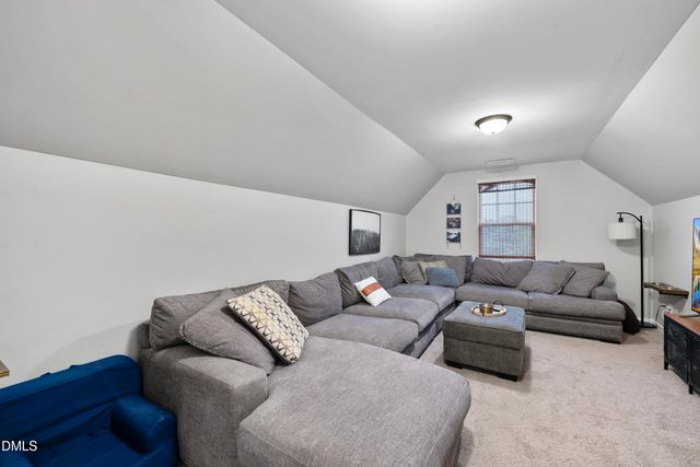 266 Highland Rhodes Drive, Clayton, NC 27520