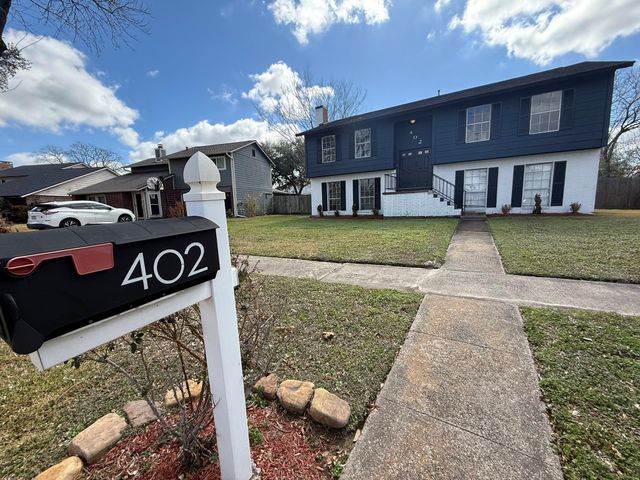 402 Tresvant Drive, Houston, TX 77598