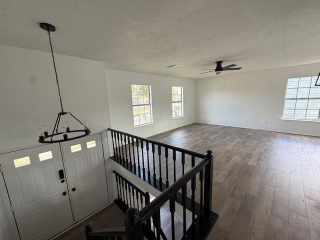 402 Tresvant Drive, Houston, TX 77598