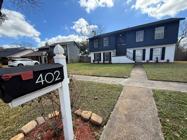 402 Tresvant Drive, Houston, TX 77598