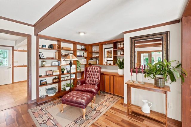 S23W26149 Canterbury LANE, Waukesha, WI 53188
