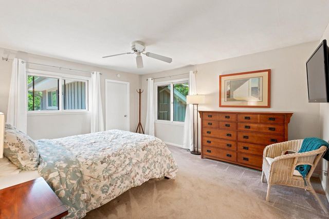 S23W26149 Canterbury LANE, Waukesha, WI 53188