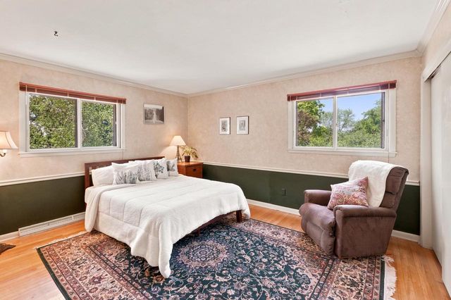 S23W26149 Canterbury LANE, Waukesha, WI 53188