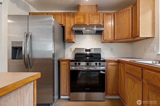 807 29th Avenue SE, Puyallup, WA 98374