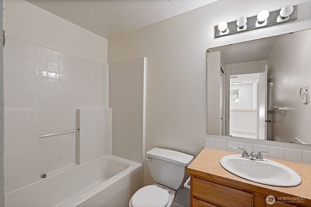 807 29th Avenue SE, Puyallup, WA 98374