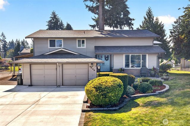 2622 211th Avenue E, Lake Tapps, WA 98391