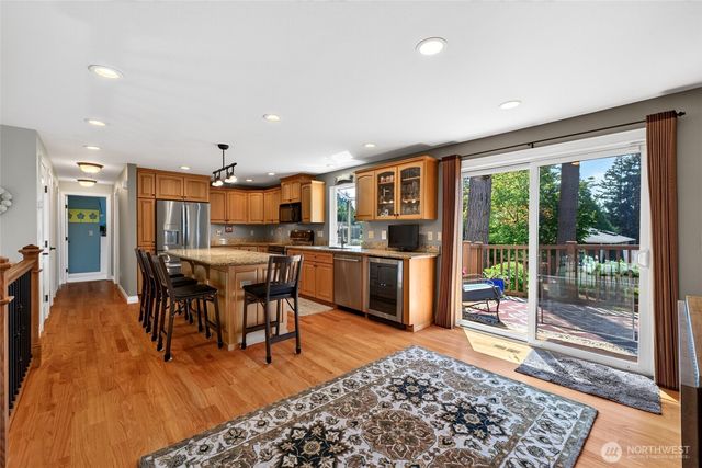 2622 211th Avenue E, Lake Tapps, WA 98391