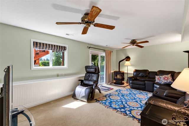 2622 211th Avenue E, Lake Tapps, WA 98391