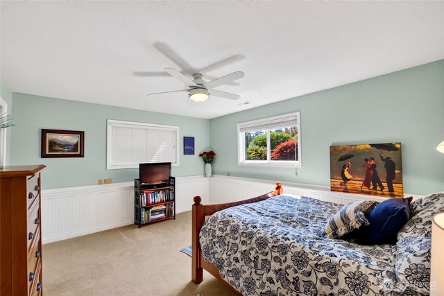 2622 211th Avenue E, Lake Tapps, WA 98391