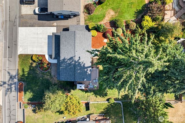 2622 211th Avenue E, Lake Tapps, WA 98391