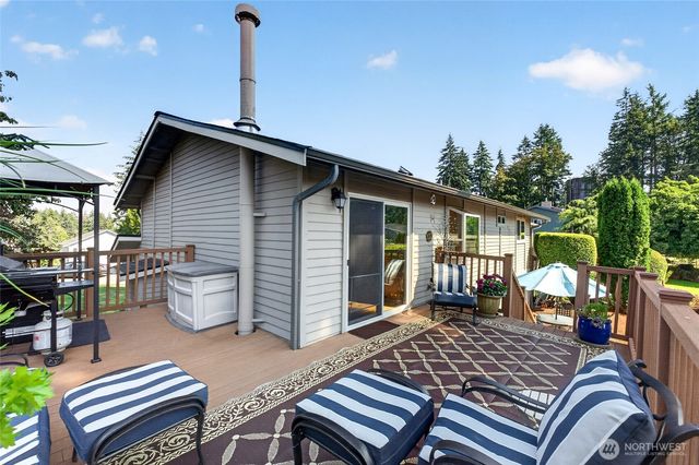 2622 211th Avenue E, Lake Tapps, WA 98391