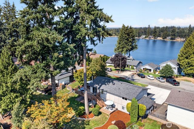 2622 211th Avenue E, Lake Tapps, WA 98391