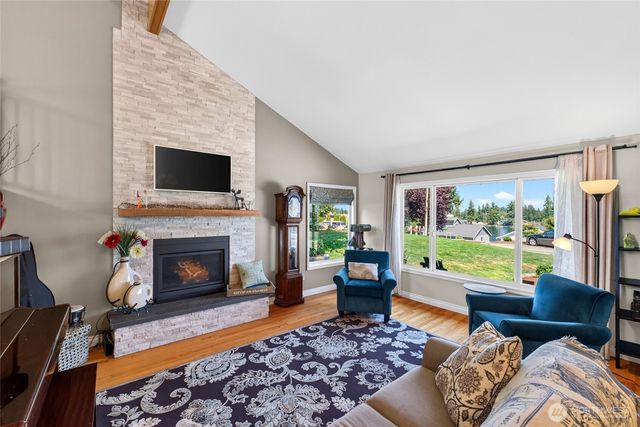 2622 211th Avenue E, Lake Tapps, WA 98391