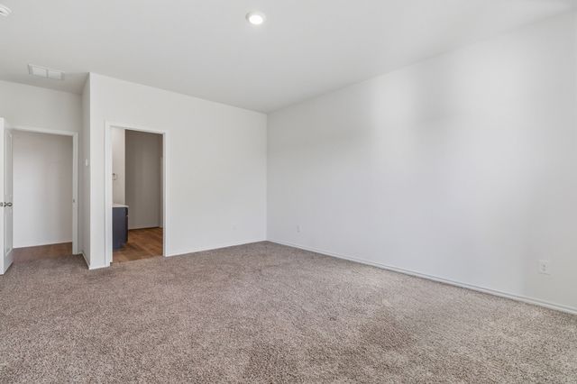 709 Primrose Lane, Pilot Point, TX 76258