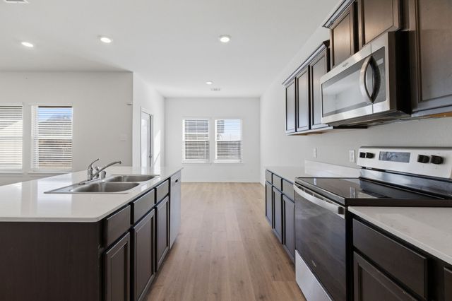 709 Primrose Lane, Pilot Point, TX 76258