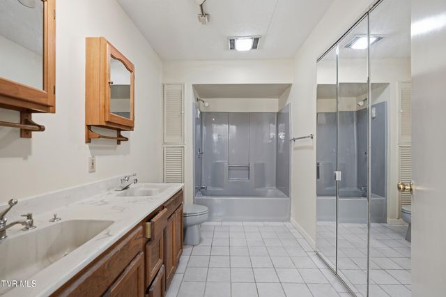 239 Horton Highway, Fall Branch, TN 37656