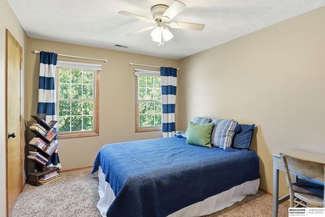 6734 S 163rd Street, Omaha, NE 68135